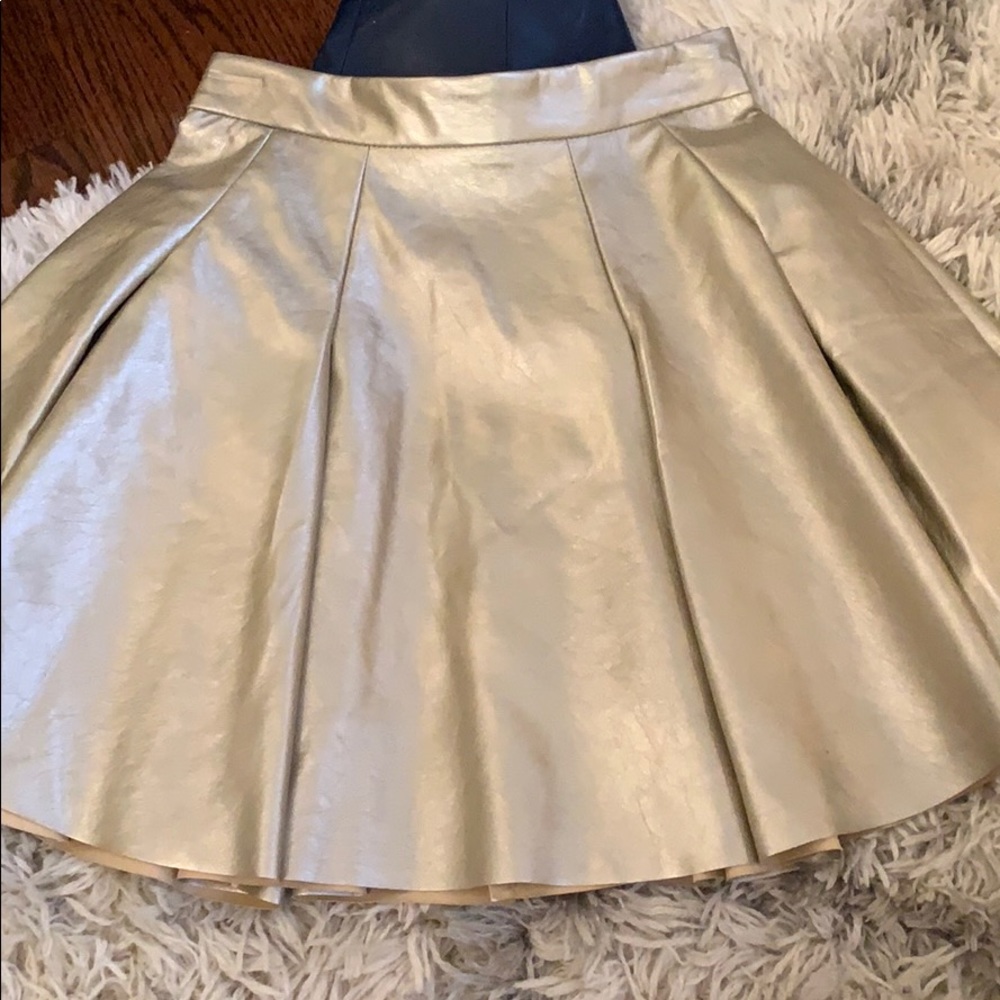 Brand new skirt worn once